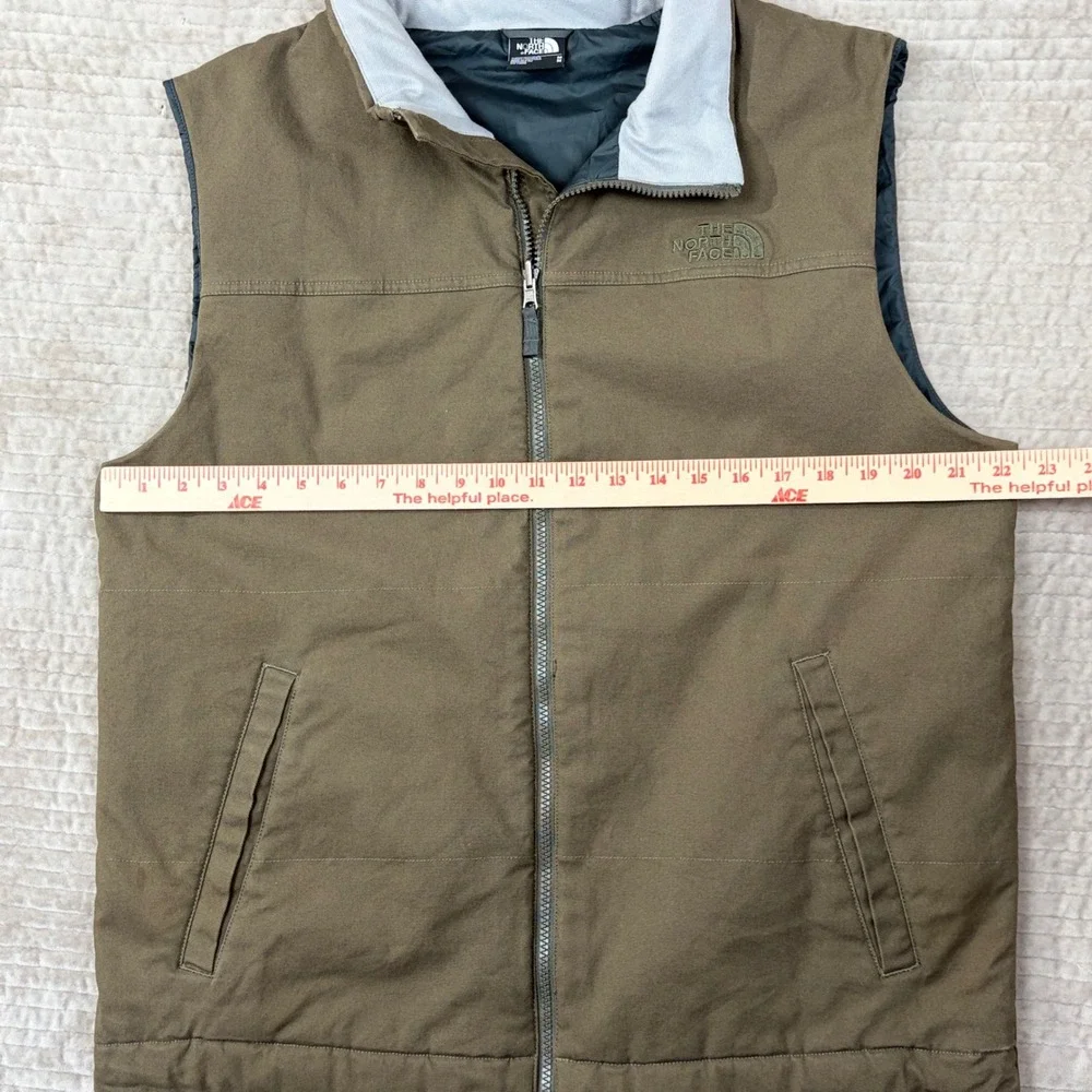 The North Face Brown Canvas Insulated Vest CF1K Size Medium Full Zip Utility